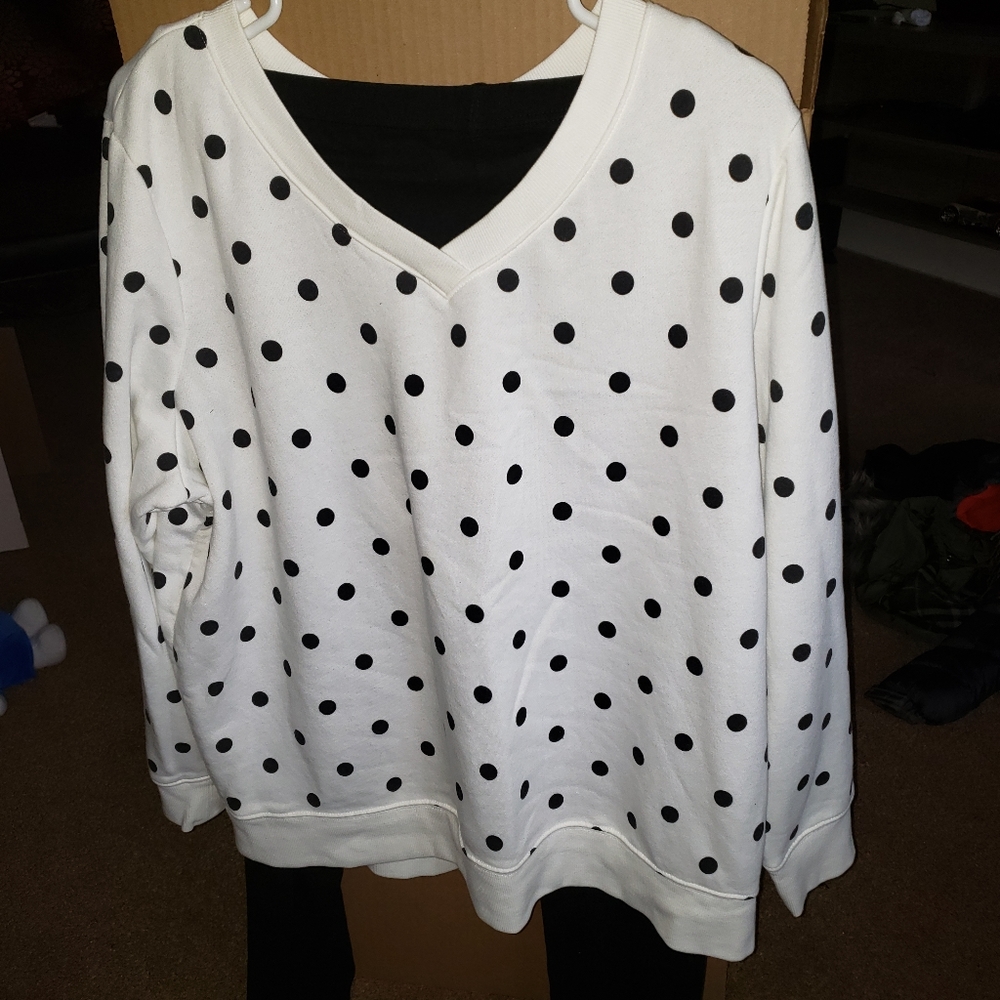 Old navy swaet shirt
